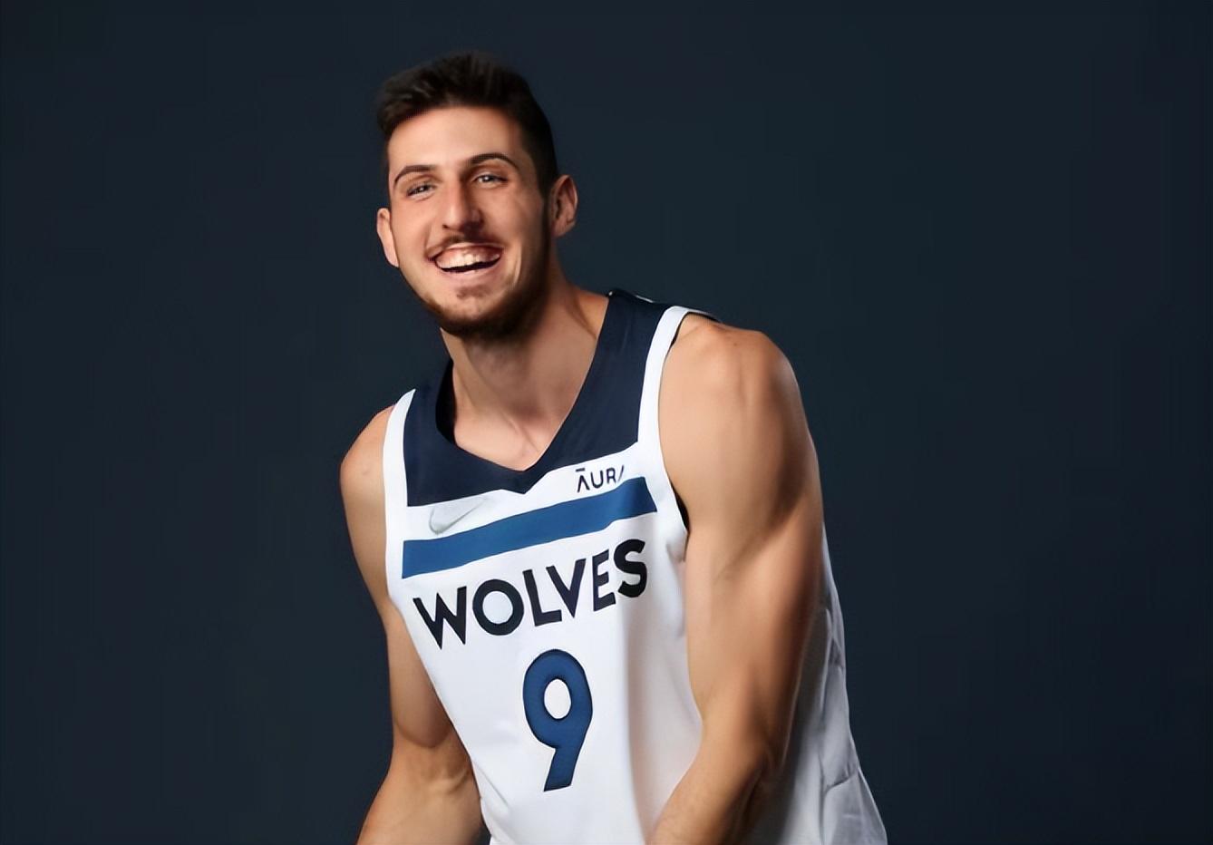 Góc Nhìn HI88: Năm 2022 Timberwolves đổi 9 lấy 1 để có Gobert, những người kia sau đó phát triển ra sao?